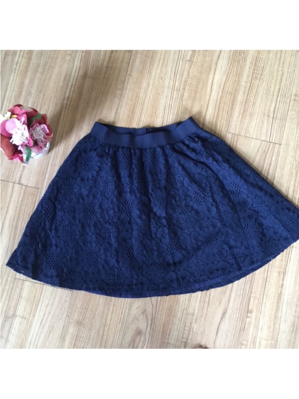 EUC Lauren Conrad Navy Floral Lace Skirt.  Boho chic lace dream